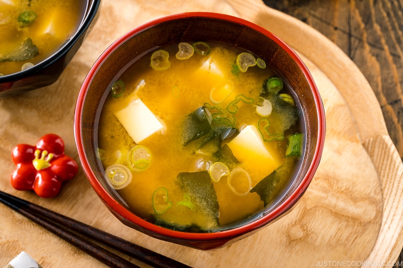 The Secrets Behind the Perfect Miso Soup Broth